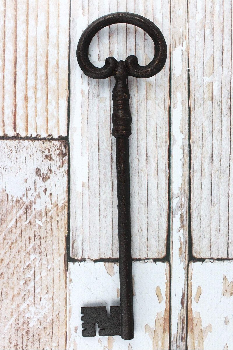 Antique Metal Curved Top Key Decor – Heavenly Inspirations